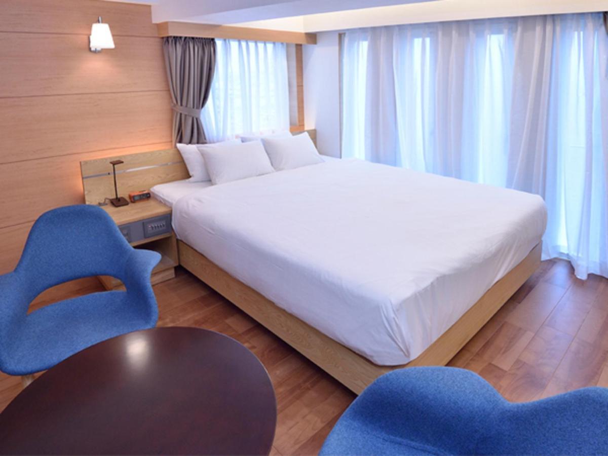 Breath Hotel